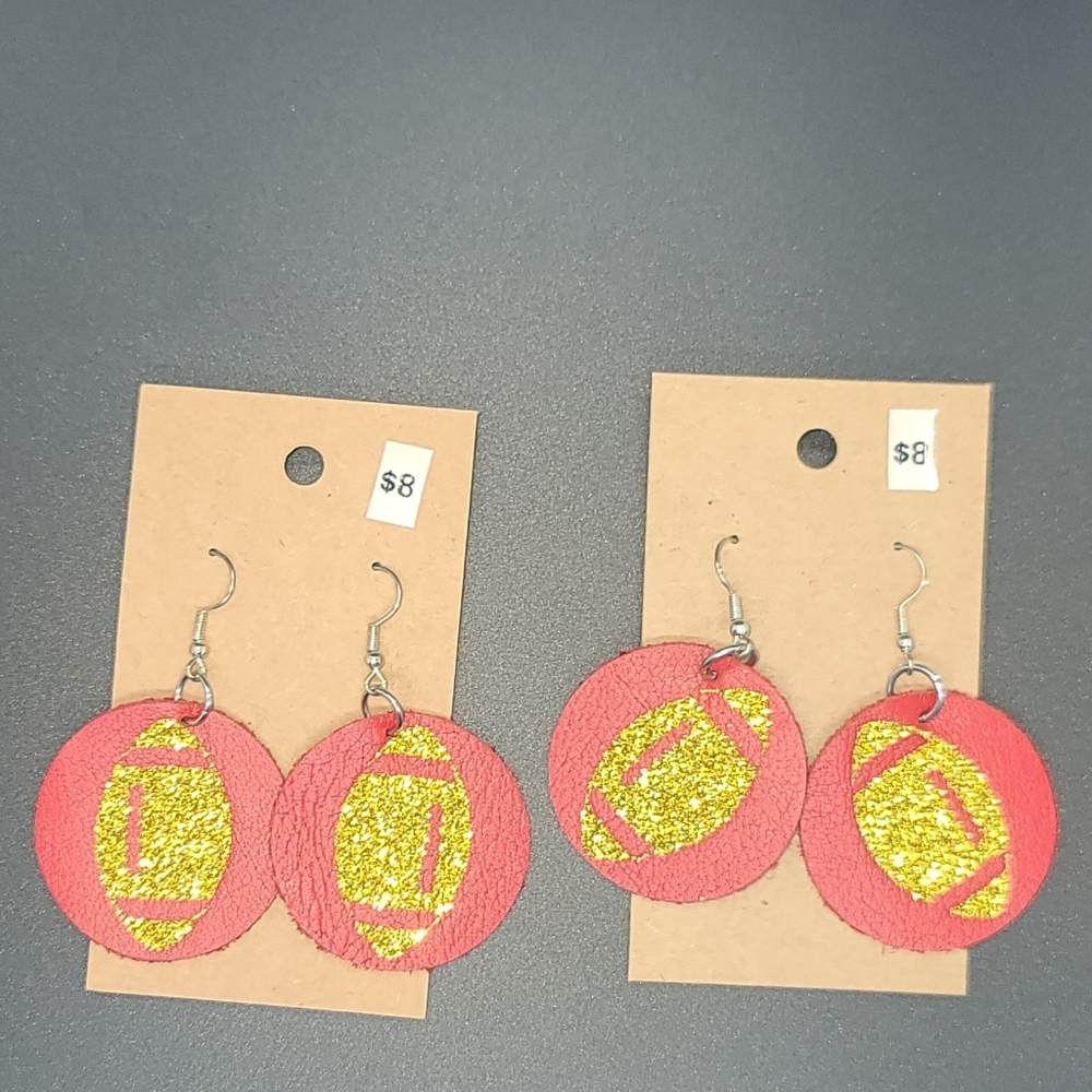 Leather earrings (sold separately)